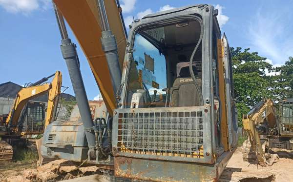 XCMG EXCAVATOR XE215C