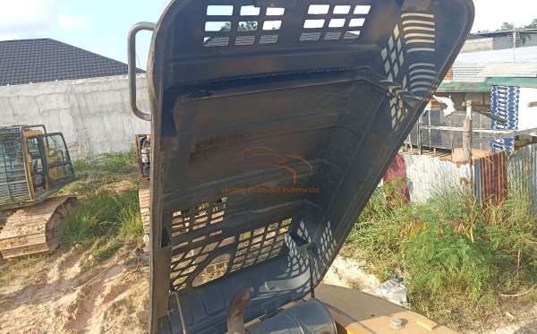 XCMG EXCAVATOR XE215C