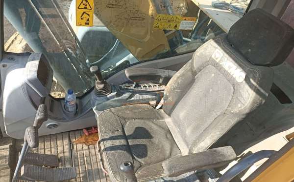 XCMG EXCAVATOR XE215C