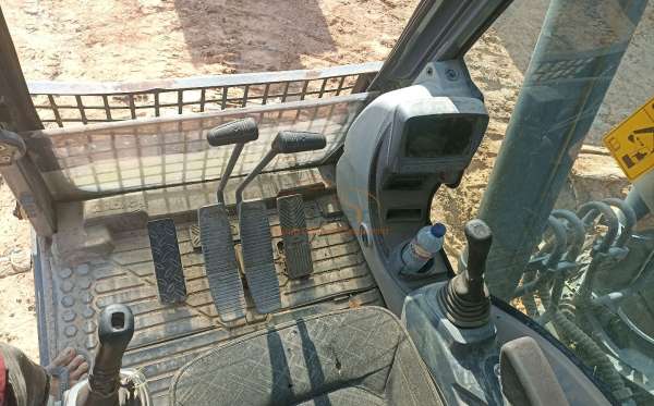 XCMG EXCAVATOR XE215C