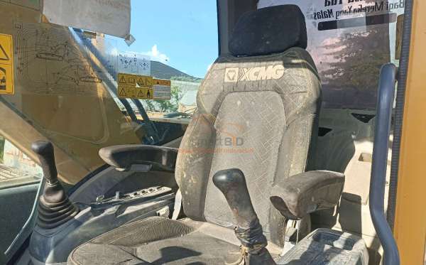 XCMG EXCAVATOR XE215C