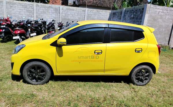DAIHATSU AYLA 1.0 X
