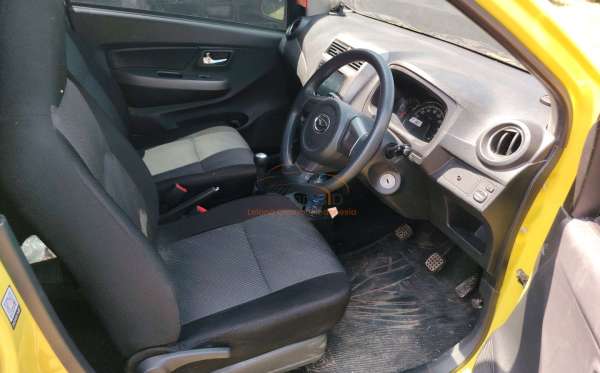 DAIHATSU AYLA 1.0 X