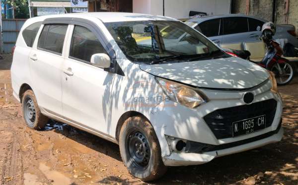 DAIHATSU  SIGRA  1.2 X