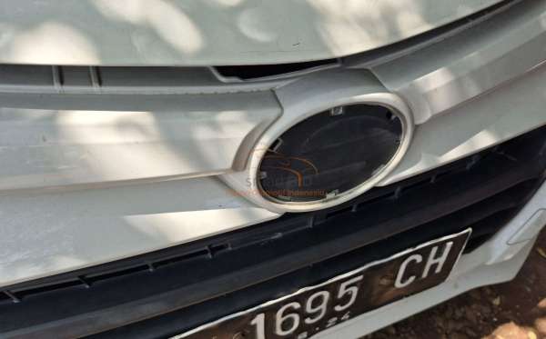 DAIHATSU  SIGRA  1.2 X