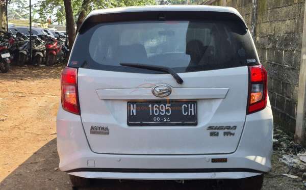 DAIHATSU  SIGRA  1.2 X