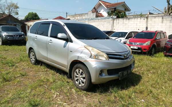 TOYOTA AVANZA 1.3 E