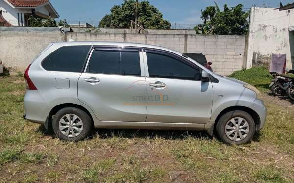 TOYOTA AVANZA 1.3 E