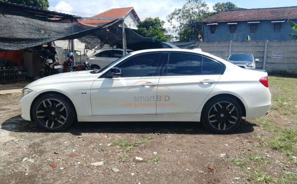 BMW 320I CKD AT
