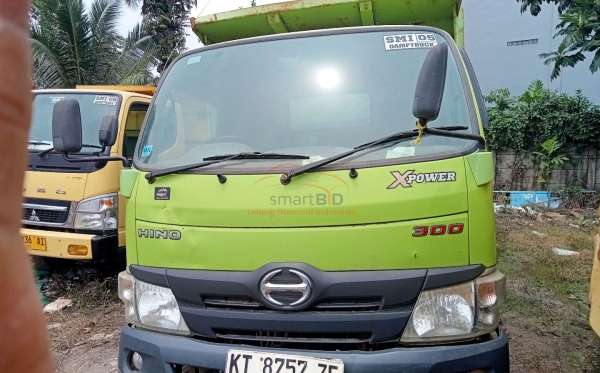 HINO  XZU349R