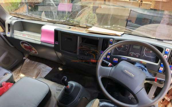ISUZU  FVZ34 U