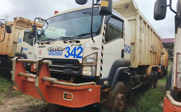 ISUZU  FVZ34 U