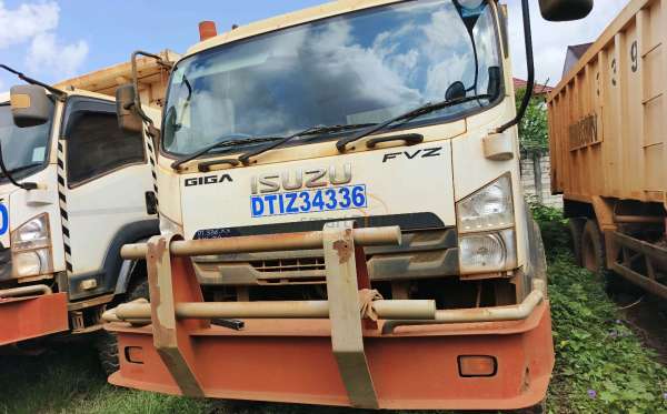 ISUZU  FVZ34 U