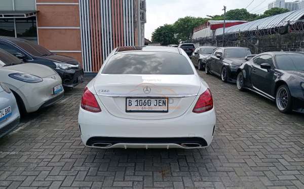 MERCEDES BENZ C250
