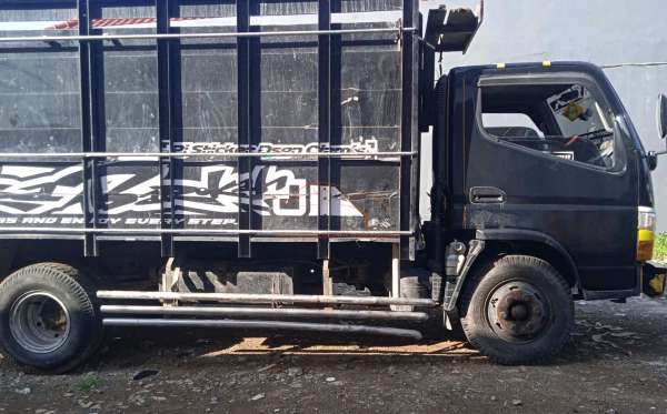 MITSUBISHI COLT DIESEL FE 74