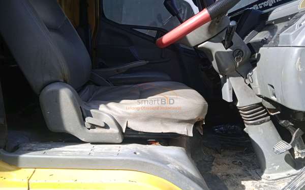 MITSUBISHI COLT DIESEL FE 74