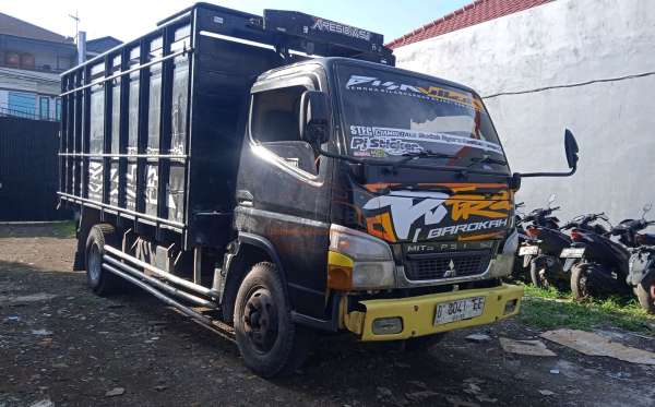 MITSUBISHI COLT DIESEL FE 74