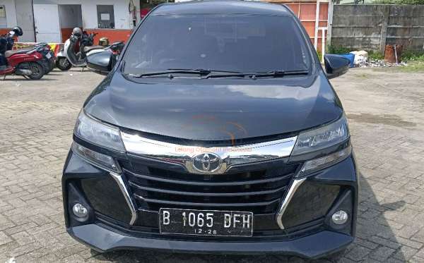 TOYOTA AVANZA