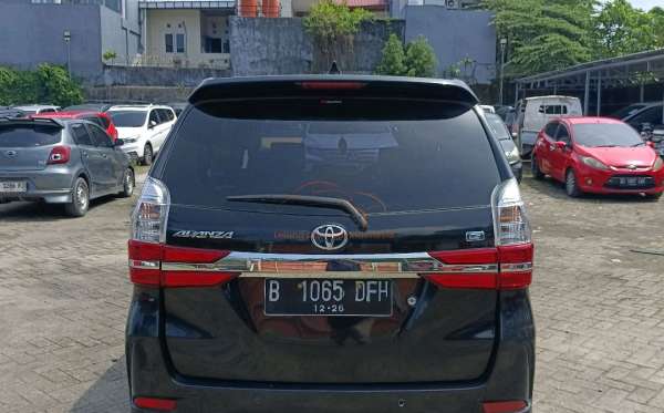 TOYOTA AVANZA