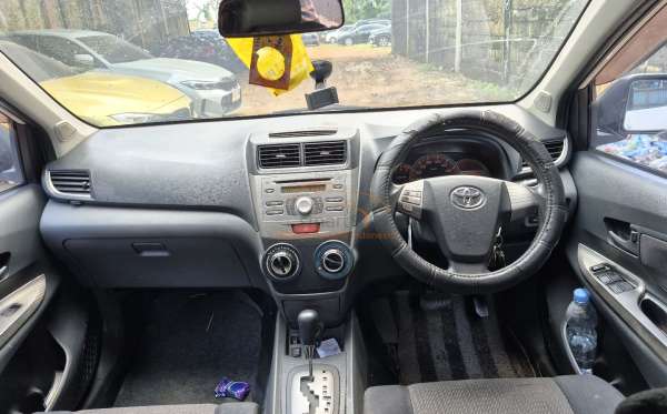 TOYOTA VELOZ 1.5