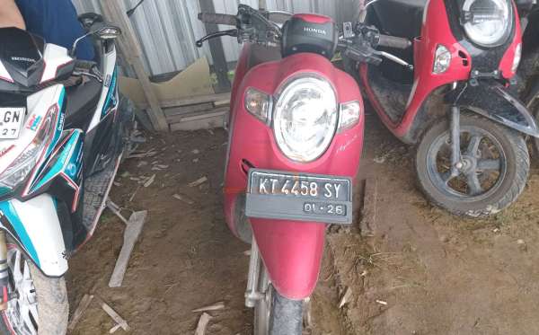 HONDA SCOOPY PRESTIGE