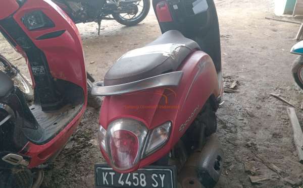 HONDA SCOOPY PRESTIGE