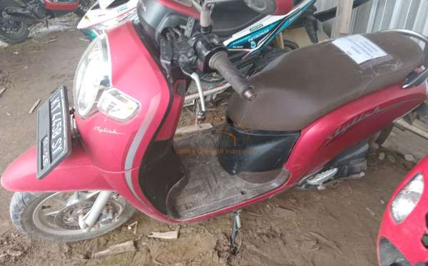 HONDA SCOOPY PRESTIGE
