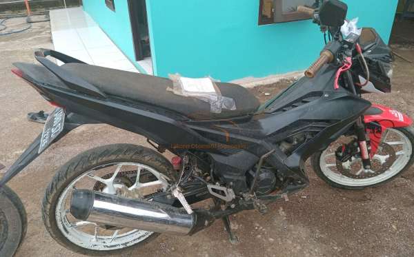HONDA SONIC 150 R