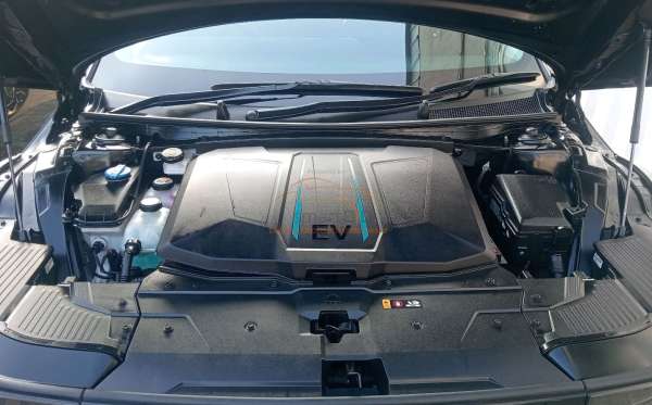 HYUNDAI IONIQ 5 EV SIGNATURE