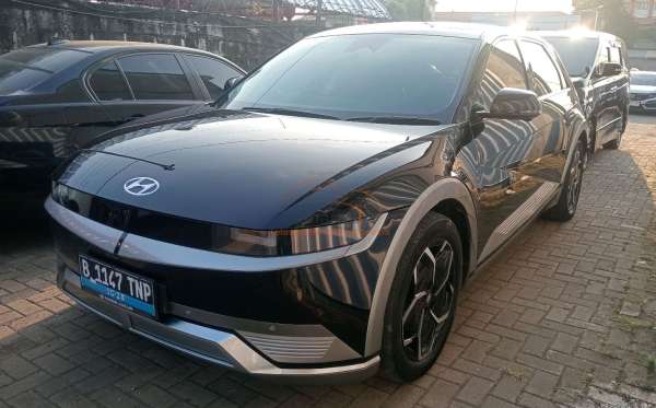HYUNDAI IONIQ 5 EV SIGNATURE