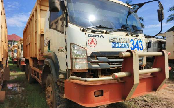 ISUZU  FVZ34 U