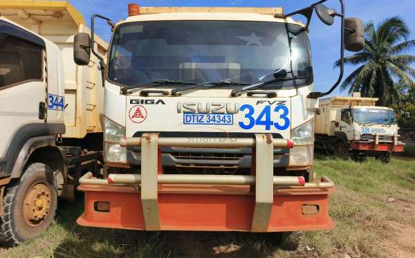 ISUZU  FVZ34 U