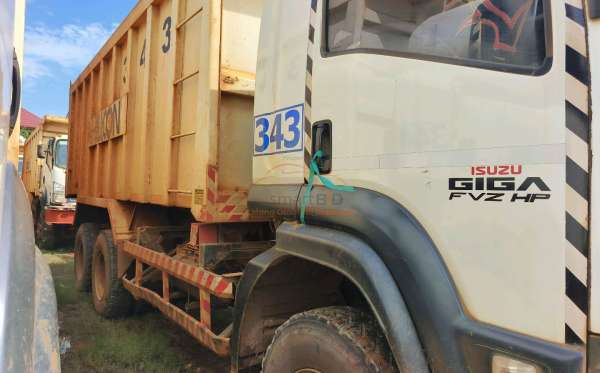 ISUZU  FVZ34 U