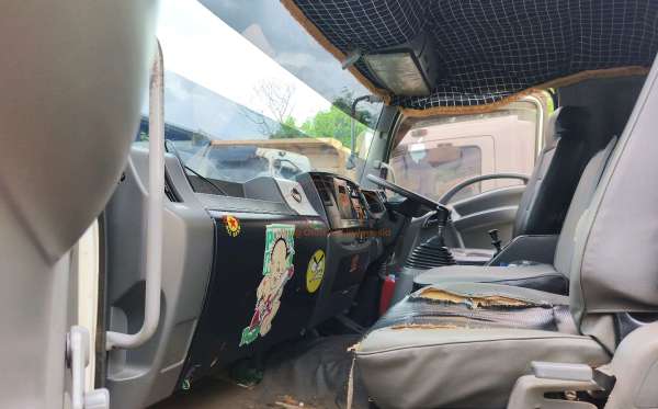 ISUZU  FVZ34 U