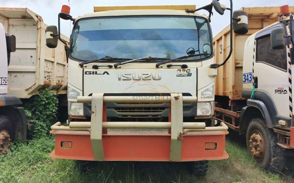 ISUZU  FVZ34 U