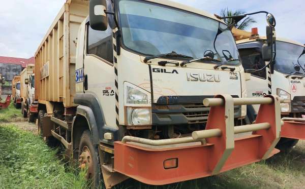 ISUZU  FVZ34 U