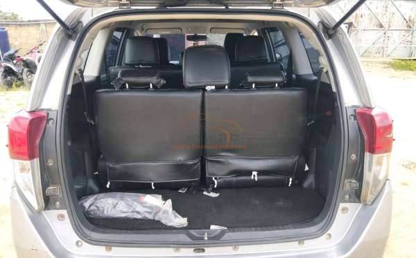 TOYOTA KIJANG INNOVA G