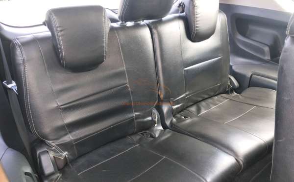 TOYOTA KIJANG INNOVA G