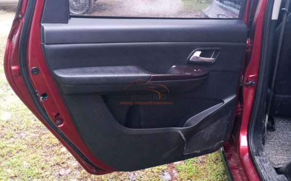 WULING  CONFERO  S 1.5L