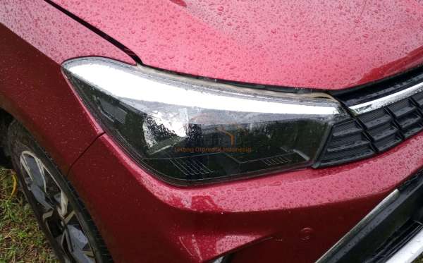 WULING  CONFERO  S 1.5L