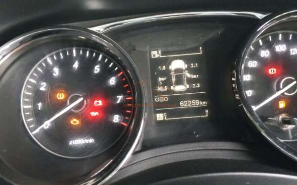 WULING  CONFERO  S 1.5L