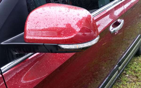 WULING  CONFERO  S 1.5L