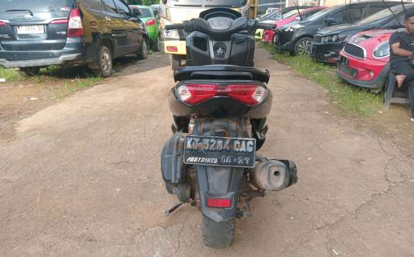 YAMAHA NMAX