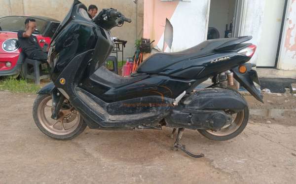 YAMAHA NMAX