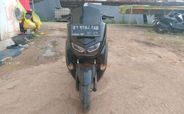 YAMAHA NMAX