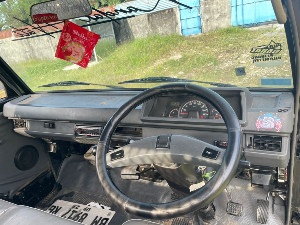 MITSUBISHI  L 300 L300 PU FB-R (4X2)