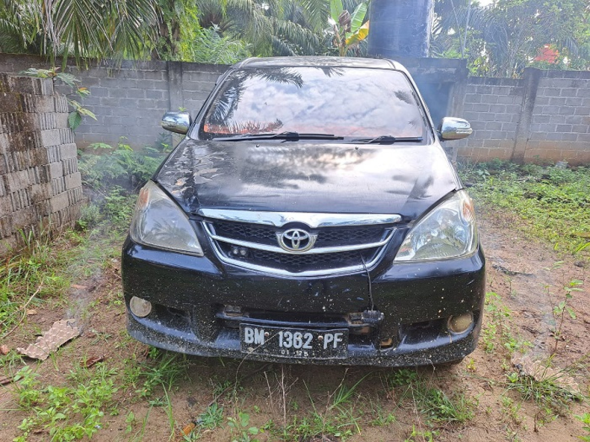 TOYOTA AVANZA
