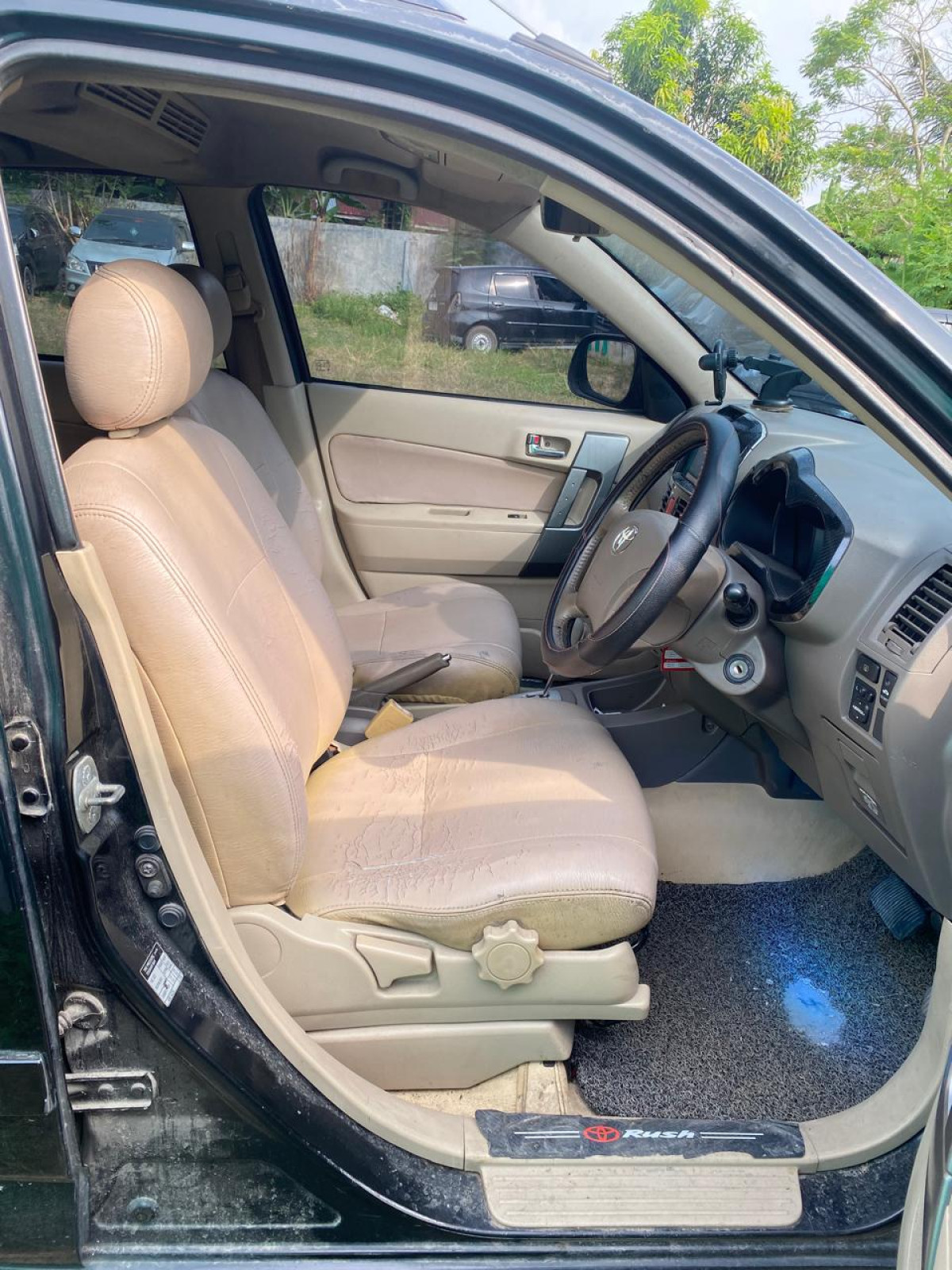 TOYOTA  RUSH  S