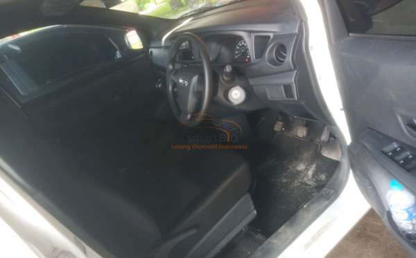 DAIHATSU SIGRA