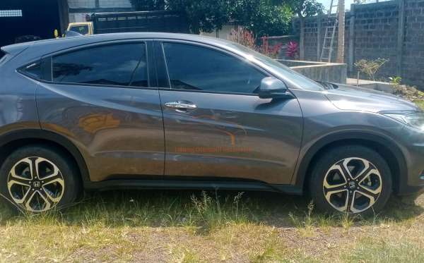 HONDA HRV RU1 1.5 E PLS CVT